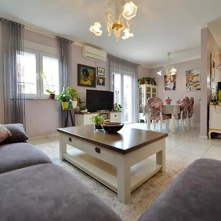 Villa With Private Pool And Jacuzzy Vila Ninski Stanovi