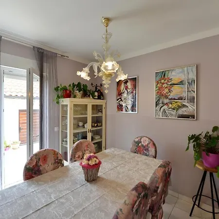 Vila Villa With Private Pool And Jacuzzy