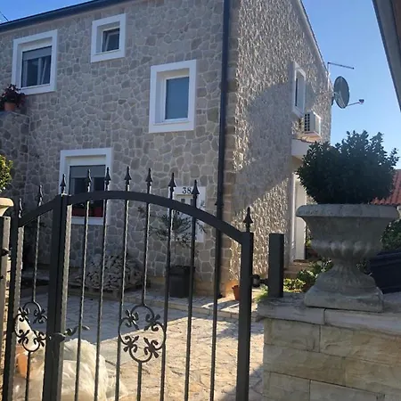 Vila Villa With Private Pool And Jacuzzy Ninski Stanovi