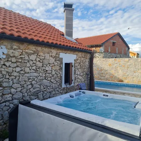 Villa With Private Pool And Jacuzzy * Ninski Stanovi